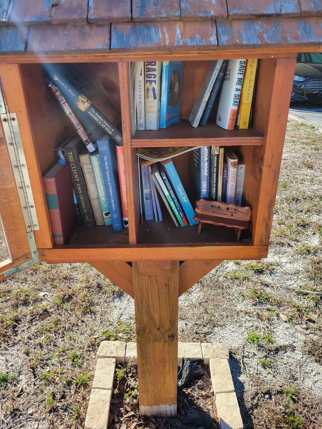 Little Bench in the Wild - D2BD uno